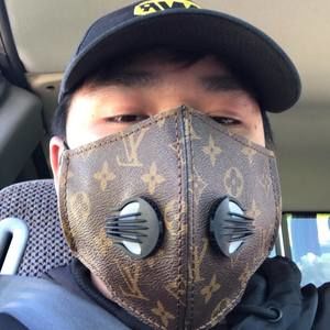 Meet your Posher, Steven